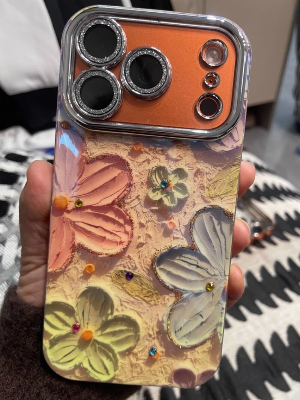 Cream iPhone16 Case